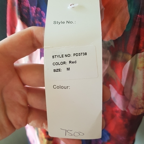 Papillon Floral Layered Tank Top - Picture 12 of 14